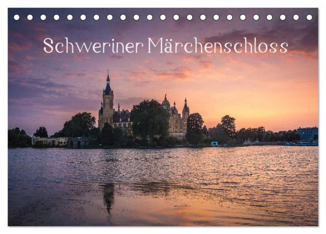 Schweriner Märchenschloss (Tischkalender 2024 DIN A5 quer), CALVENDO Monatskalender