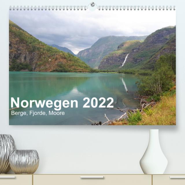 Norwegen 2022 - Berge, Fjorde, Moore (Premium, hochwertiger DIN A2 Wandkalender 2022, Kunstdruck in Hochglanz)