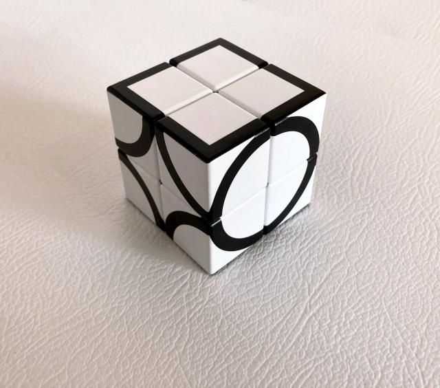 de–design cube