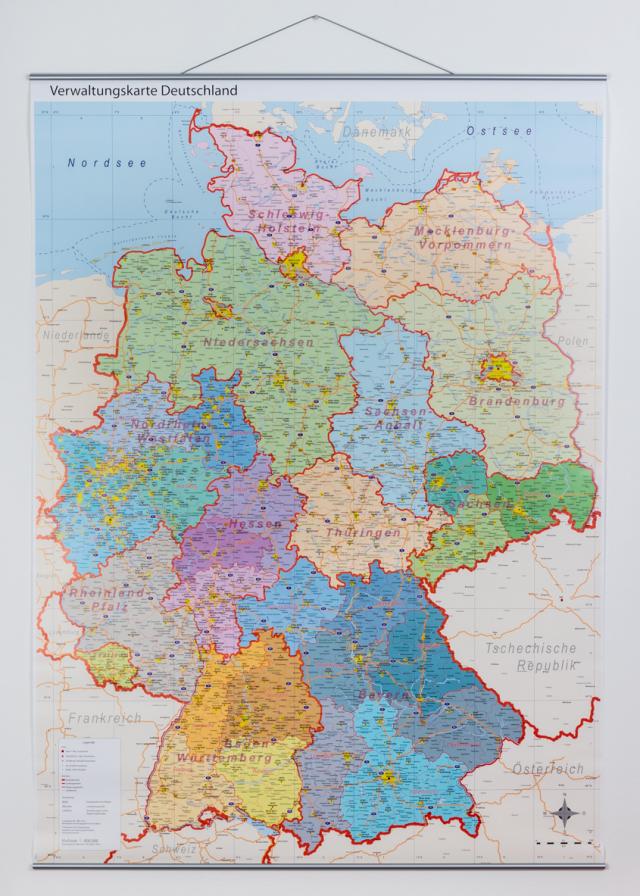 politische Verwaltungskarte Deutschland mit Regierungsbezirken, Laminierung & Metallleisten