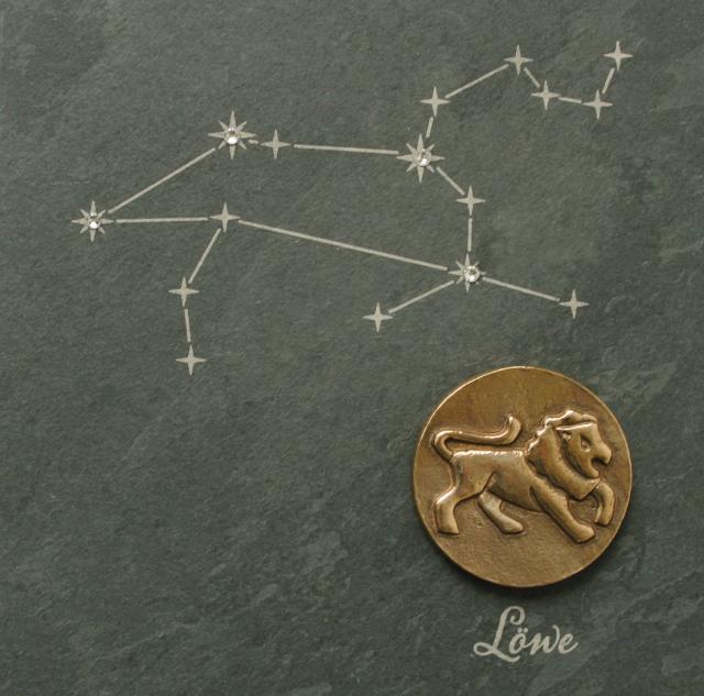 Löwe|Sternzeichen auf Schieferplatte mit Bronzeplakette